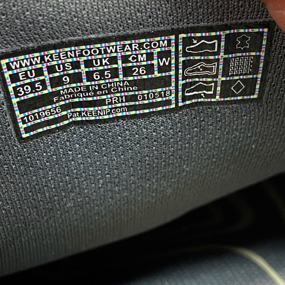 Keen Women's Gray Casual Shoes - Picture 8 of 8